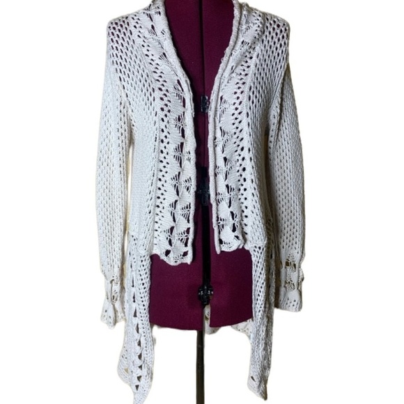 Joseph A Crocheted Cardigan Open Cream Wrap - Picture 1 of 9